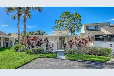 2761 Horseshoe Court #Q4, Sarasota, FL 34235 - Photo 1