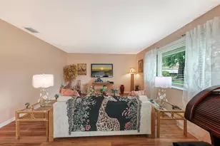 2623 Riverbluff Pkwy, Sarasota, FL 34231 - Photo 7