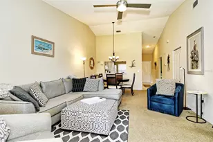 9610 Club S Cir, Sarasota, FL 34238 - Photo 9