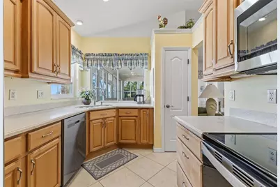 1317 Clubview Court, Venice, FL 34292 - Photo 5
