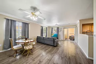 1010 Villagio Cir, Sarasota, FL 34237 - Photo 3