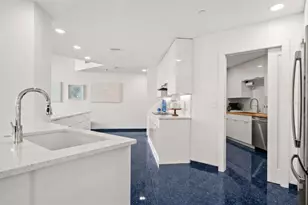 988 Boulevard of the Arts, Sarasota, FL 34236 - Photo 13