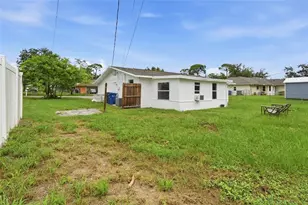 935 Everest Rd, Venice, FL 34293 - Photo 51