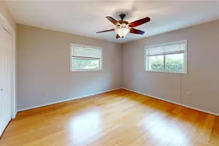 147 Hourglass Dr, Venice, FL 34293 - Photo 15