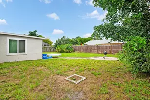 707 65th Ave Dr W, Bradenton, FL 34207 - Photo 31