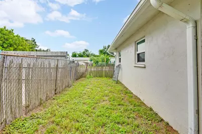 707 65th Avenue Drive W, Bradenton, FL 34207 - Photo 31