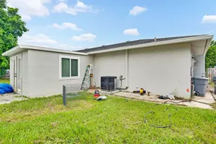 707 65th Ave Dr W, Bradenton, FL 34207 - Photo 35