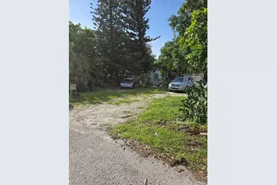 1305 & 1309 Hardin Avenue, Sarasota, FL 34243 - Photo 3