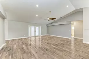 13615 4th Ave NE, Bradenton, FL 34212 - Photo 7