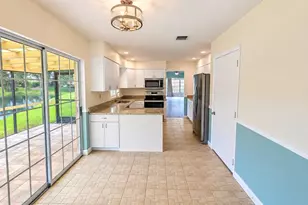 3520 57th Ave Cir W, Bradenton, FL 34210 - Photo 7