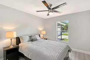 4054 Palau Dr, Sarasota, FL 34241 - Photo 25