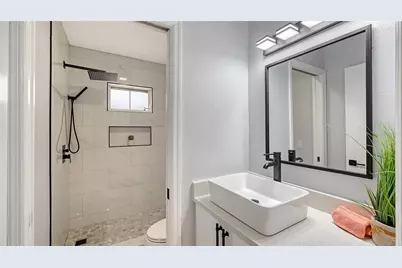 4054 Palau Drive, Sarasota, FL 34241 - Photo 27