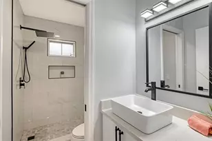 4054 Palau Dr, Sarasota, FL 34241 - Photo 27