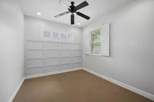 2905 Trustee Ave, Sarasota, FL 34243 - Photo 19