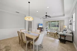 2905 Trustee Ave, Sarasota, FL 34243 - Photo 9