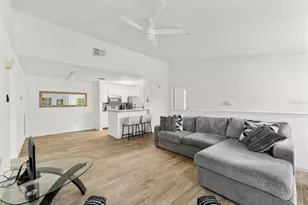 8933 Manor Loop, Lakewood Ranch, FL 34202 - Photo 13