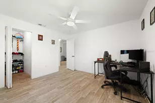 8933 Manor Loop, Lakewood Ranch, FL 34202 - Photo 25