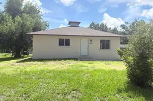 607 2nd St NW, Ruskin, FL 33570 - Photo 3