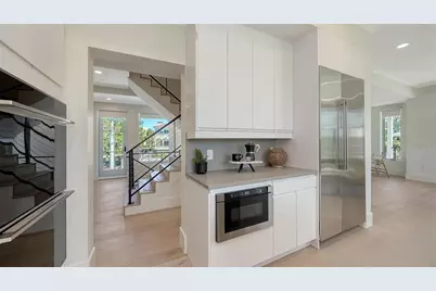 8800 Midnight Pass Road, Sarasota, FL 34242 - Photo 31