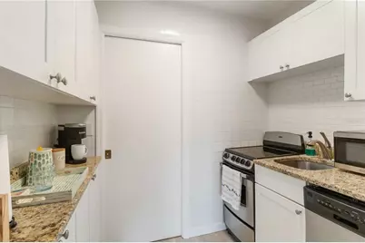 3505 Longmeadow #3, Sarasota, FL 34235 - Photo 15