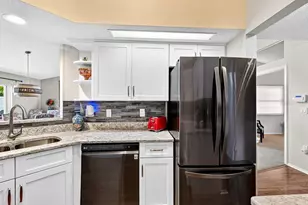 4322 Edenrose Way, Sarasota, FL 34235 - Photo 11