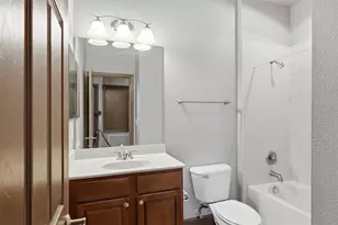 8098 Moonstone Dr, Sarasota, FL 34233 - Photo 31