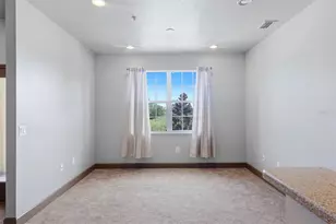 8098 Moonstone Dr, Sarasota, FL 34233 - Photo 11