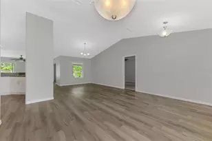 9311 27th Ave E, Palmetto, FL 34221 - Photo 9