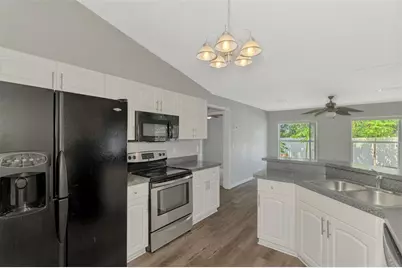 9311 27th Avenue E, Palmetto, FL 34221 - Photo 23