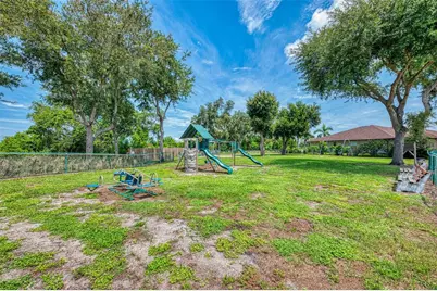 9311 27th Avenue E, Palmetto, FL 34221 - Photo 51