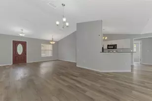 9311 27th Ave E, Palmetto, FL 34221 - Photo 13