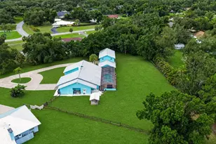 1305 Greenfield Cir, Venice, FL 34292 - Photo 91