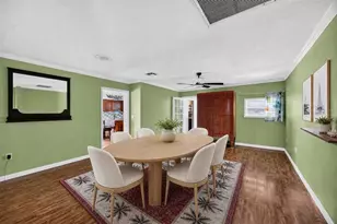 1305 Greenfield Cir, Venice, FL 34292 - Photo 27