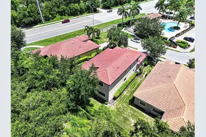1093 Bluffwood Drive, Nokomis, FL 34275 - Photo 11