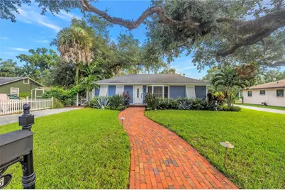 2635 Hyde Park Street, Sarasota, FL 34239 - Photo 3