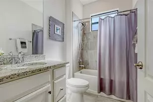 12801 Cinqueterre Dr, Venice, FL 34293 - Photo 23