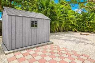 1235 32nd St, Sarasota, FL 34234 - Photo 5