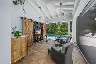 2440 Arlington St, Sarasota, FL 34239 - Photo 41