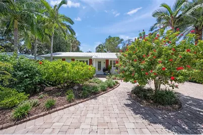 2440 Arlington Street, Sarasota, FL 34239 - Photo 7