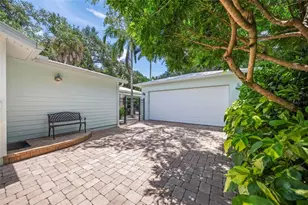 2440 Arlington St, Sarasota, FL 34239 - Photo 51