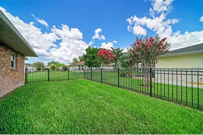2011 37th Street W, Bradenton, FL 34205 - Photo 35