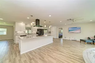 2011 37th St W, Bradenton, FL 34205 - Photo 7