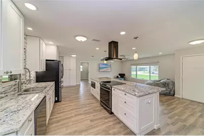 2011 37th Street W, Bradenton, FL 34205 - Photo 9