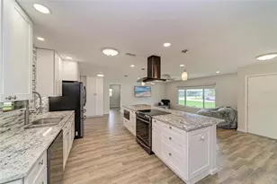 2011 37th St W, Bradenton, FL 34205 - Photo 9