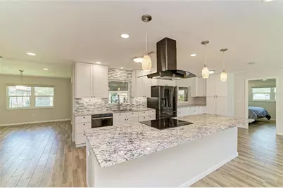 2011 37th Street W, Bradenton, FL 34205 - Photo 9