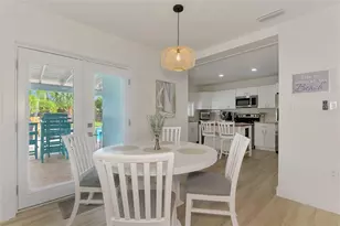 1731 Redwood St, Sarasota, FL 34231 - Photo 11