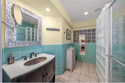 911 Southern Pine Lane, Sarasota, FL 34243 - Photo 21