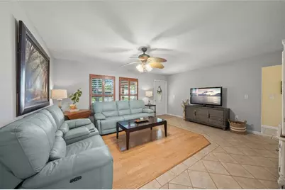 911 Southern Pine Lane, Sarasota, FL 34243 - Photo 9