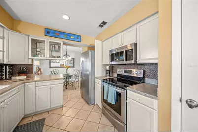 911 Southern Pine Lane, Sarasota, FL 34243 - Photo 13