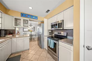 911 Southern Pine Ln, Sarasota, FL 34243 - Photo 13